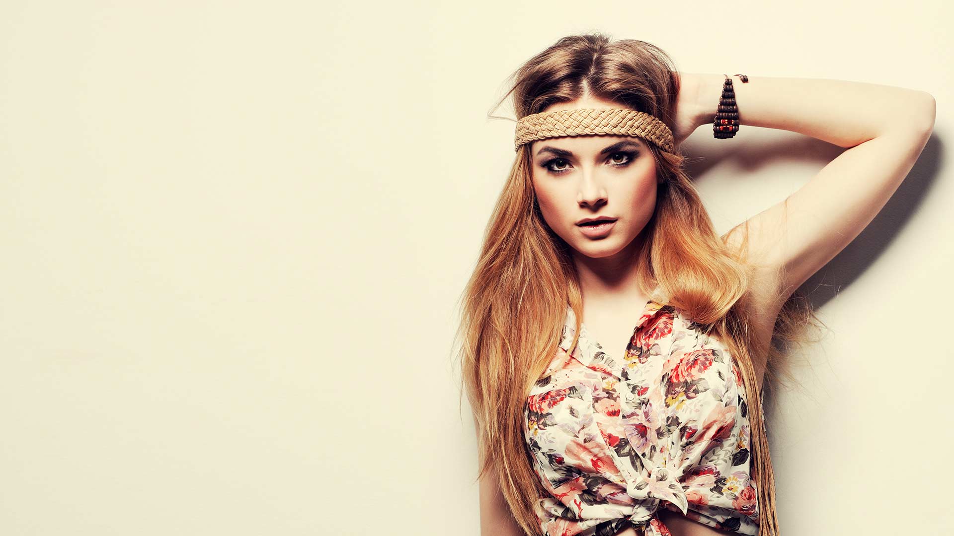 A photo of beautiful girl is in fashion style
